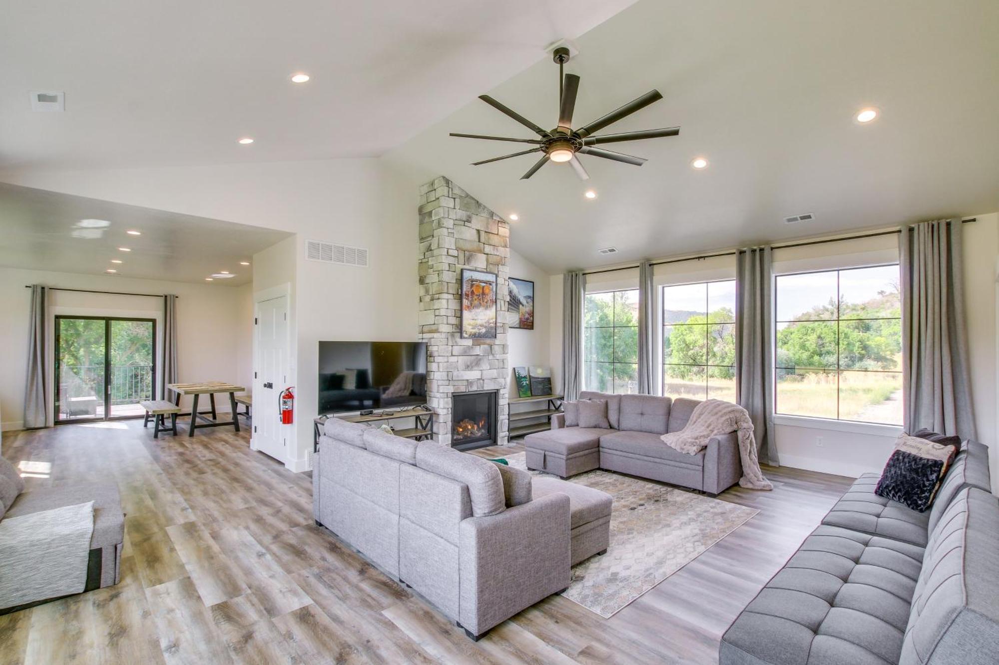 Spacious Idaho Home On Scenic Cub River! Preston Exterior photo